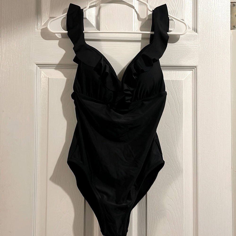 JCREW Swimsuit - ruffle one piece SMALL